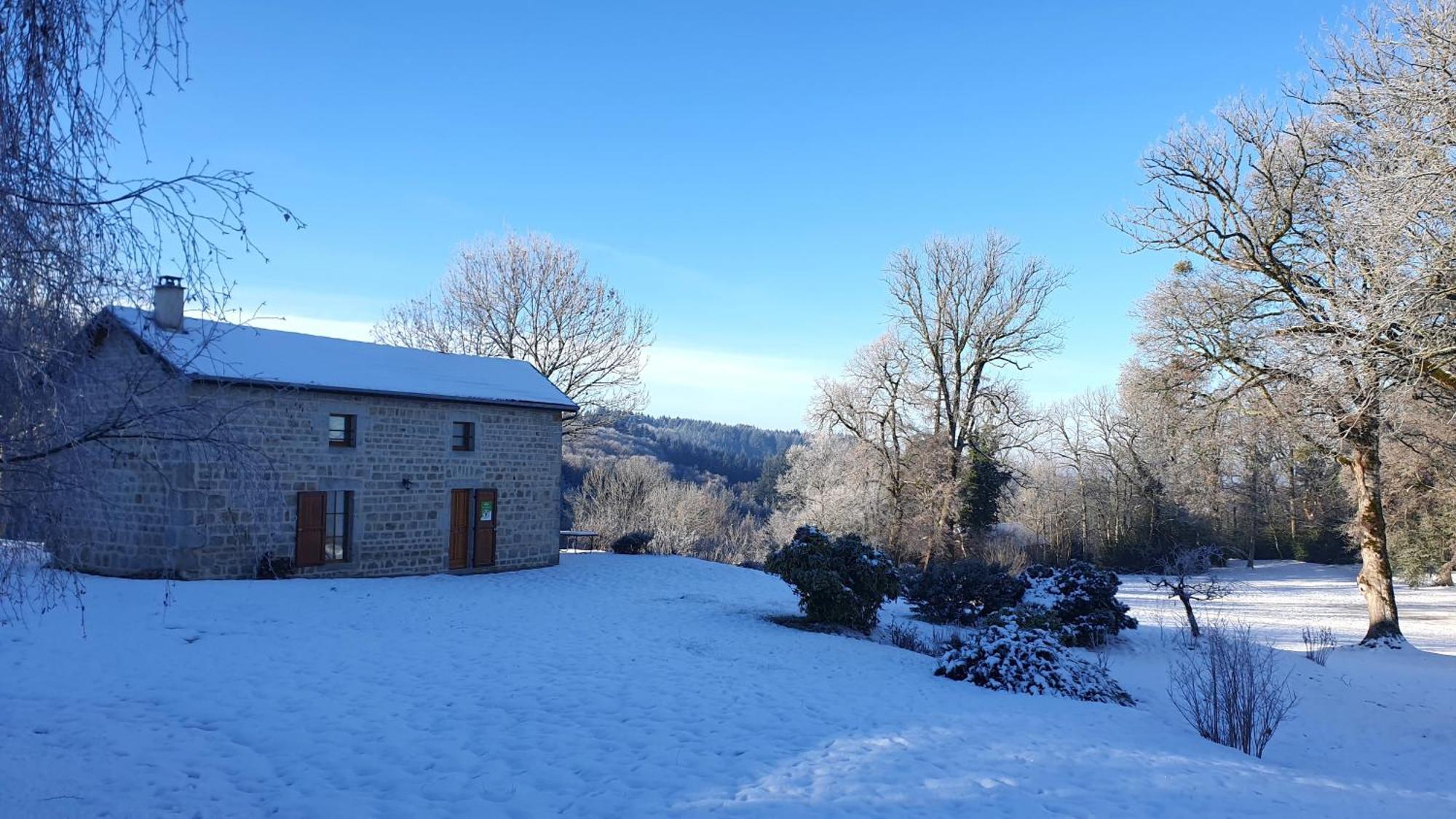 Saint-Victor-Montvianeix Domaine De Montvianeix Bed & Breakfast エクステリア 写真