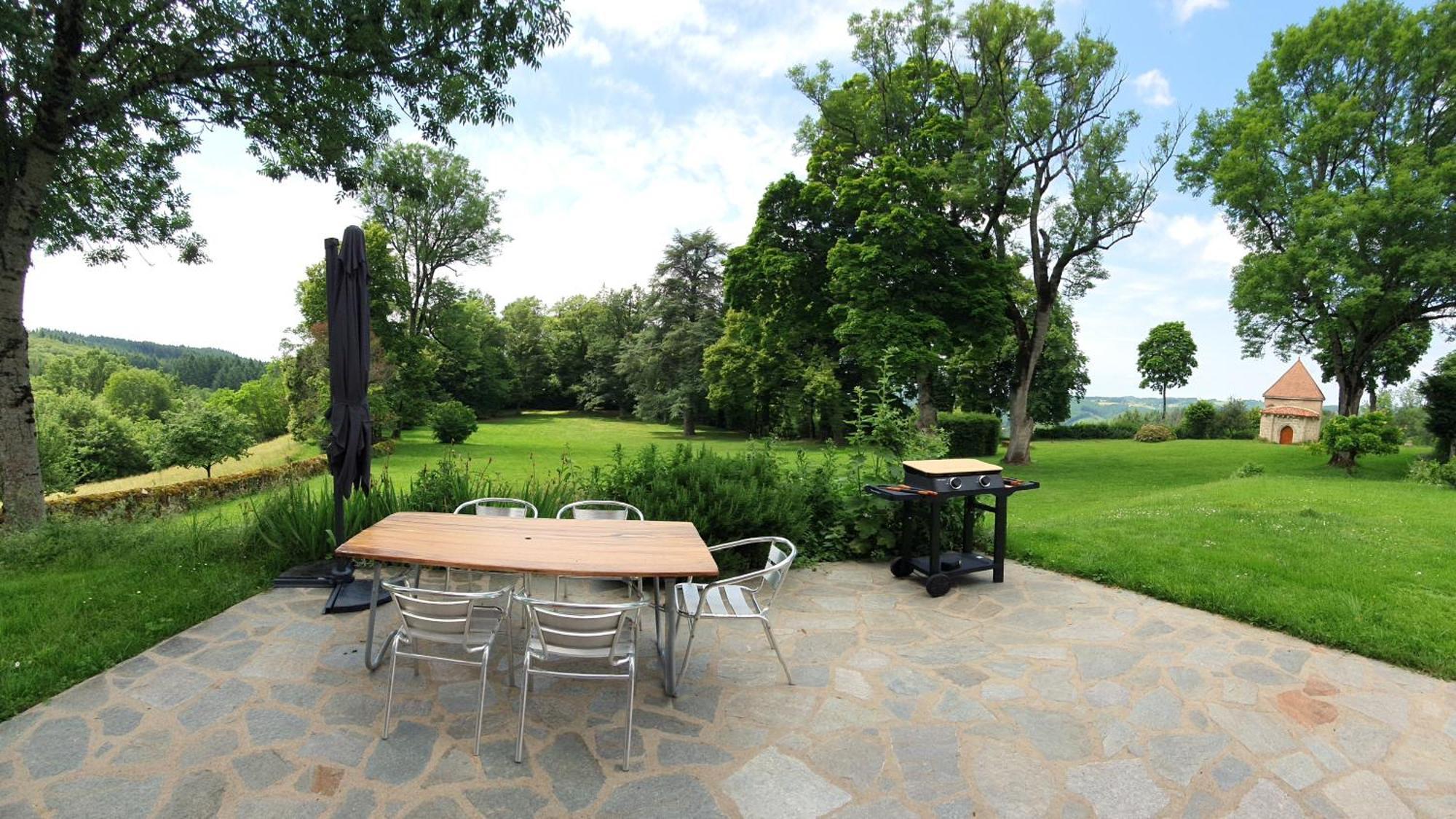Saint-Victor-Montvianeix Domaine De Montvianeix Bed & Breakfast エクステリア 写真